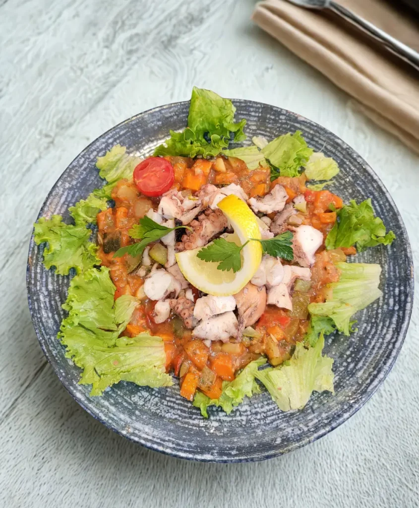 Plat poulpe salade restaurant Le Villaroy