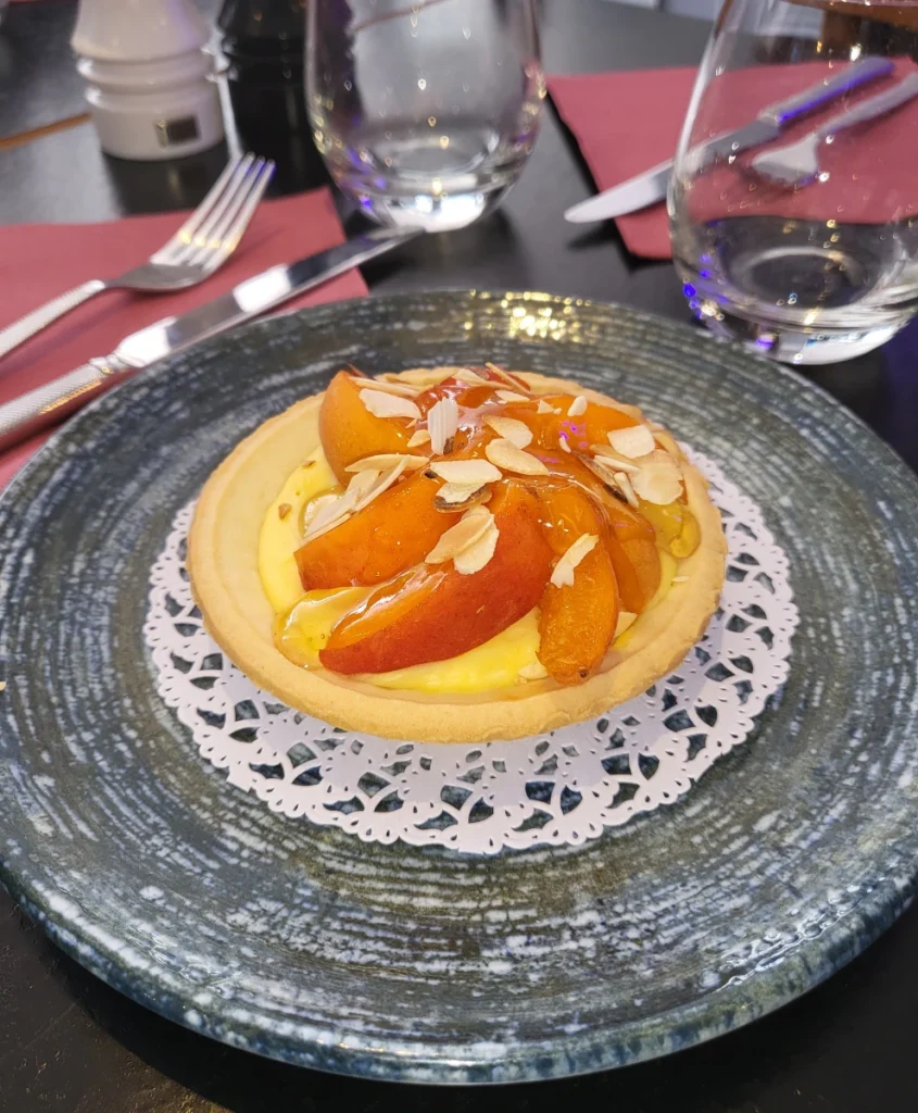 plat dessert abricot restaurant Le Villaroy